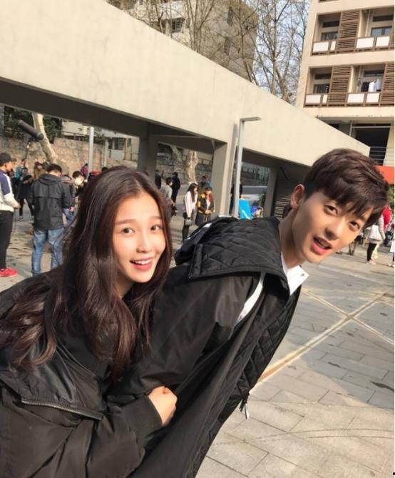 娱乐圈哪里吃瓜最真实的,揭秘幕后真相与幕后黑幕 第2张 娱乐圈哪里吃瓜最真实的,揭秘幕后真相与幕后黑幕 第2张