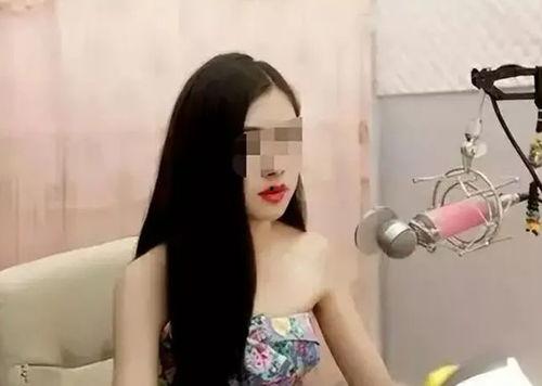 变性网红直播粉丝吃瓜,粉丝围观变性过程,吃瓜热议不断 第3张 变性网红直播粉丝吃瓜,粉丝围观变性过程,吃瓜热议不断 第3张