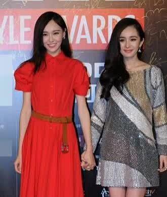 闺蜜娱乐圈吃瓜,揭秘明星们的幕后故事与甜蜜瓜料  第2张